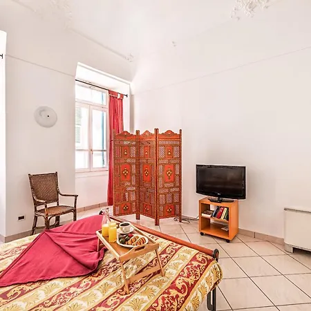 Lägenhet Gaudio Flat Near Ariston Theater By Wonderful Italy *