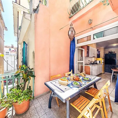 Gaudio Flat Near Ariston Theater By Wonderful Italy *