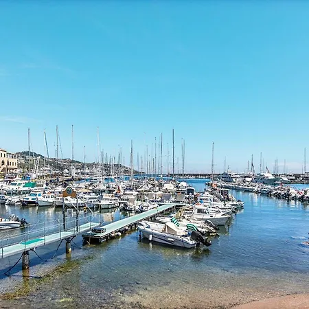 Gaudio Flat Near Ariston Theater By Wonderful Italy