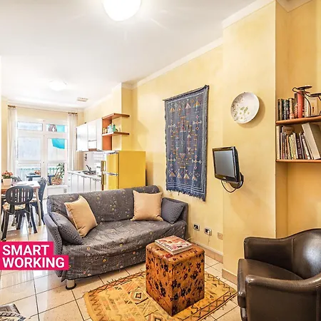 Gaudio Flat Near Ariston Theater By Wonderful Italy Lägenhet